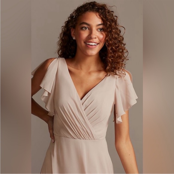 DAVID’s BRIDAL SPA FLUTTER SLEEVE BRIDESMAID DRESS SIZE 6P - Picture 2 of 9